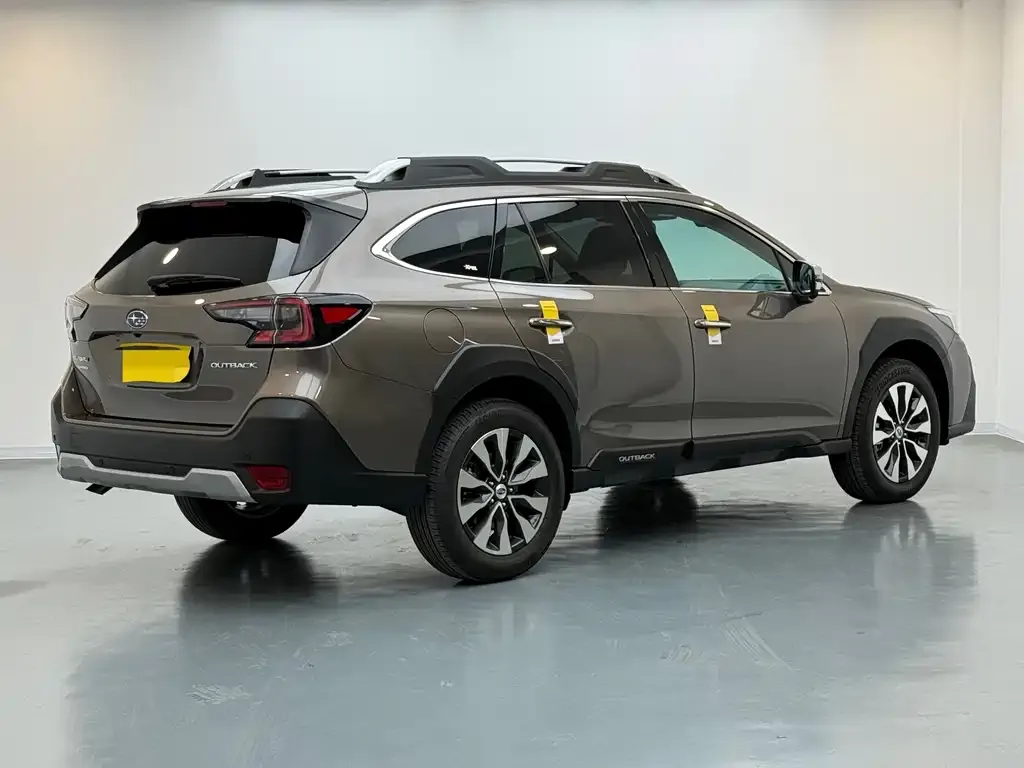 Subaru Outback — фото 2