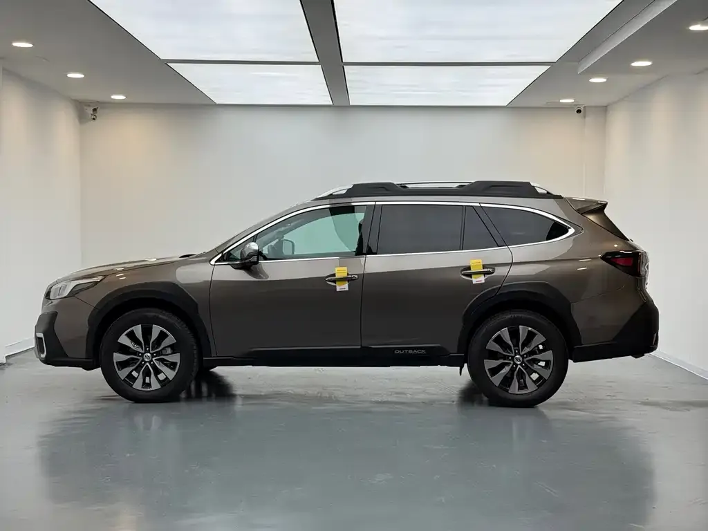 Subaru Outback — фото 4