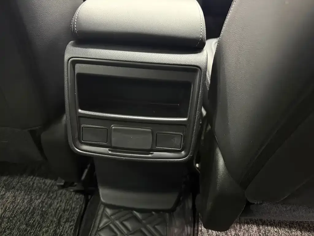 Subaru Forester 2021 из CN, фото 4