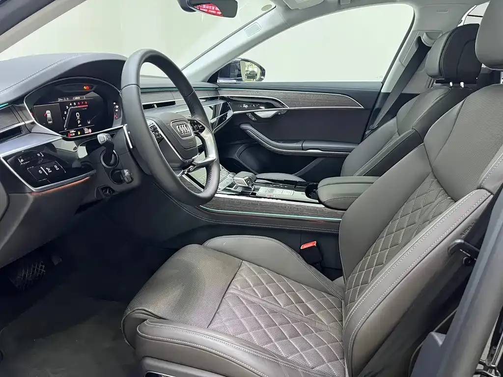 Audi A8 2025 из CN, фото 7