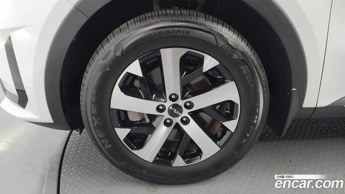 Kia Sorento — фото 6