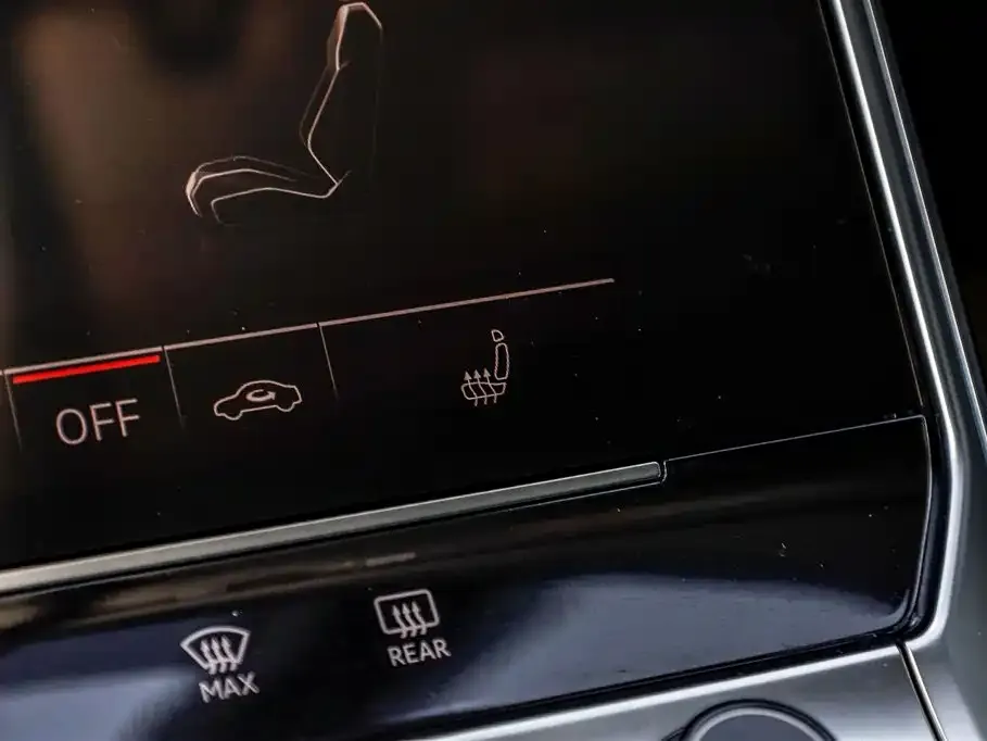 Audi A6L 2024 из CN, фото 5