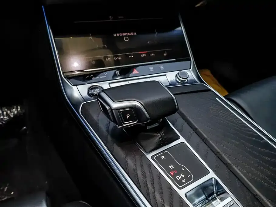 Audi A6L 2024 из CN, фото 4