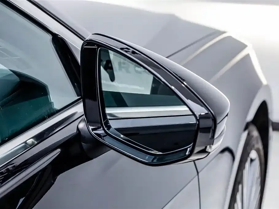 Audi A6L 2024 из CN, фото 9