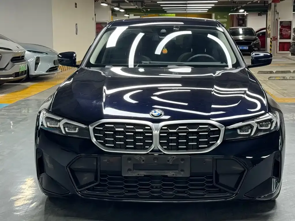 BMW 3 Series 2024 из CN, фото 2