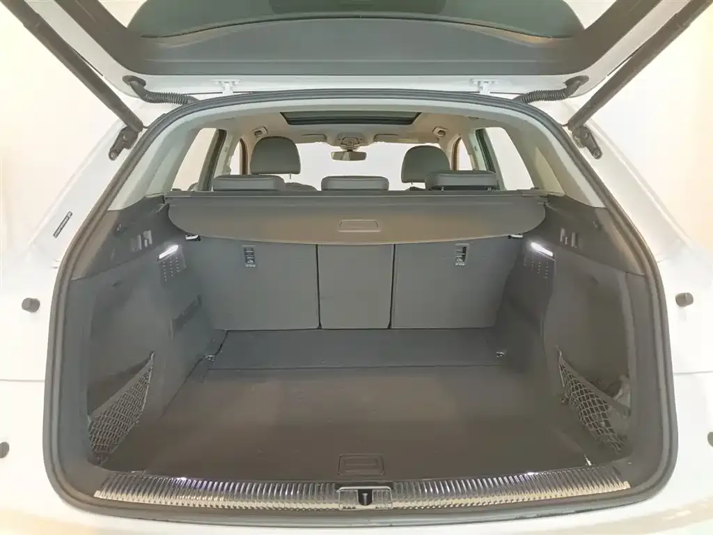Audi Q5L 2023 из CN, фото 6