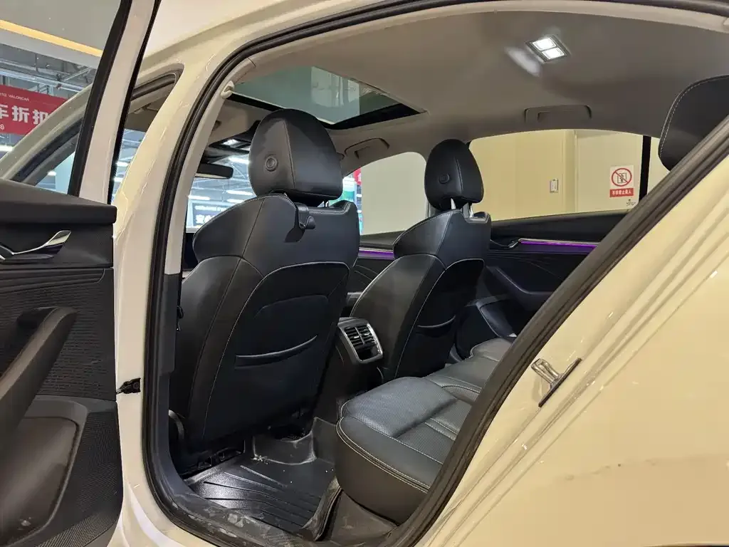 Skoda Octavia 2022 из CN, фото 8