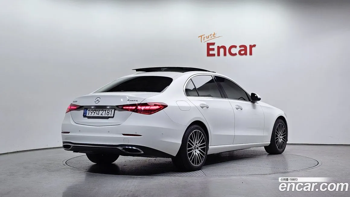 Mercedes-Benz C-Class 2022 из KR, фото 2