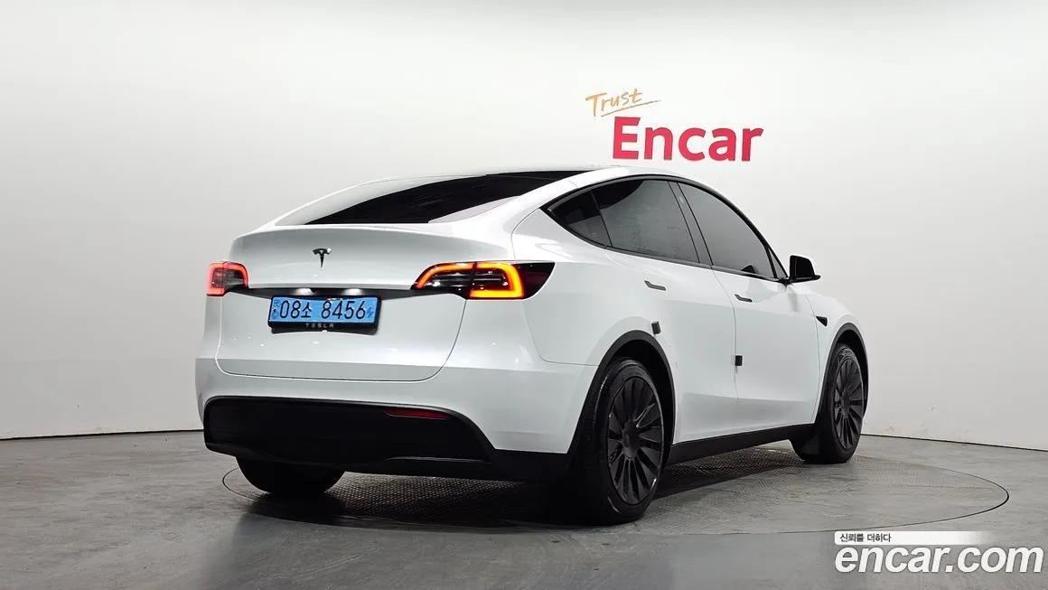 Tesla Model Y 2024 из KR, фото 6