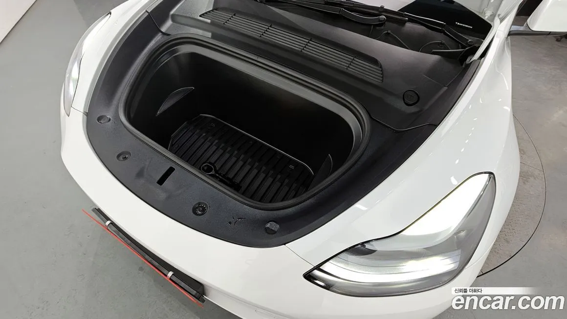 Tesla Model Y 2024 из KR, фото 3
