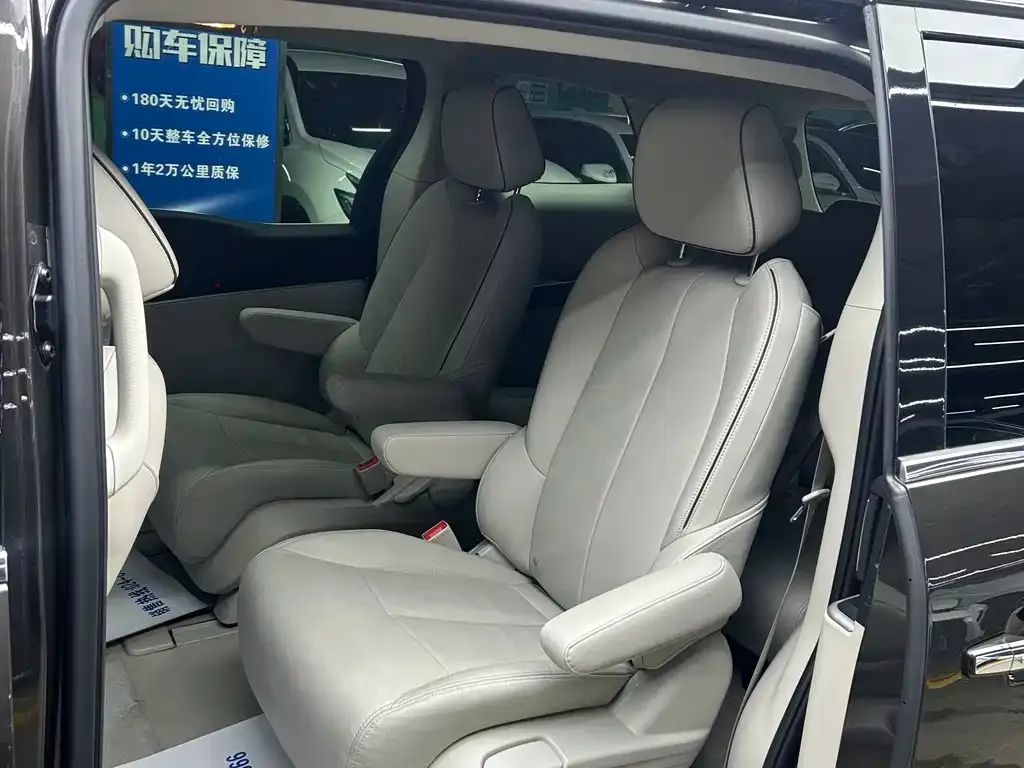 Buick GL8 2021 из CN, фото 8