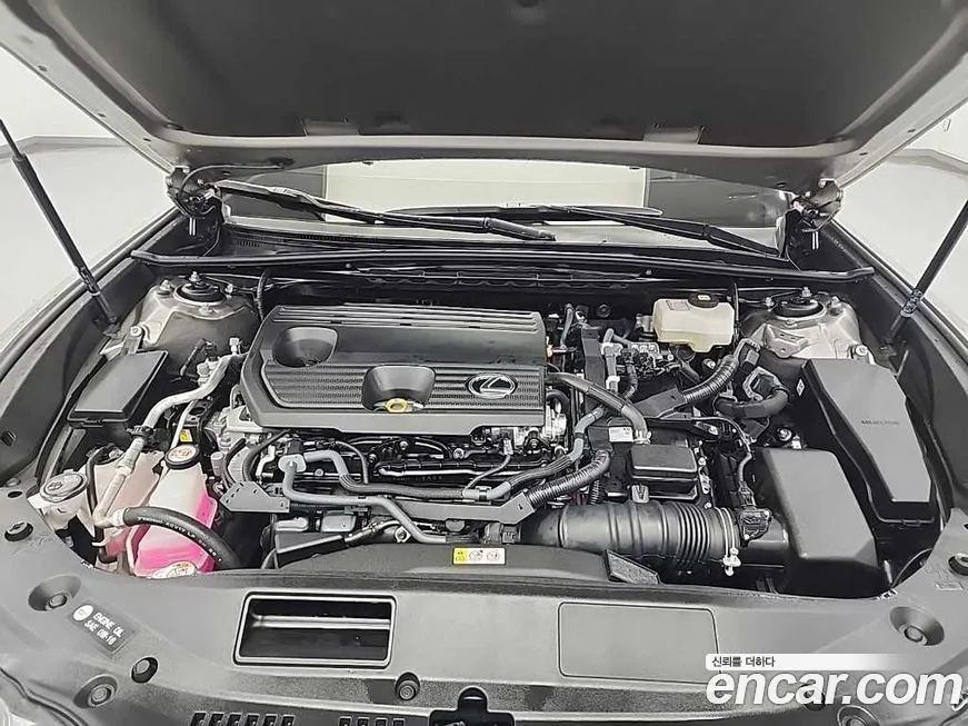 Lexus ES 2025 из KR, фото 9