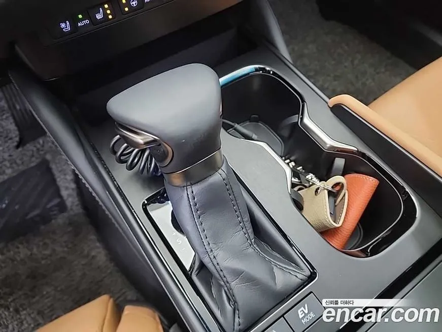 Lexus ES 2025 из KR, фото 6