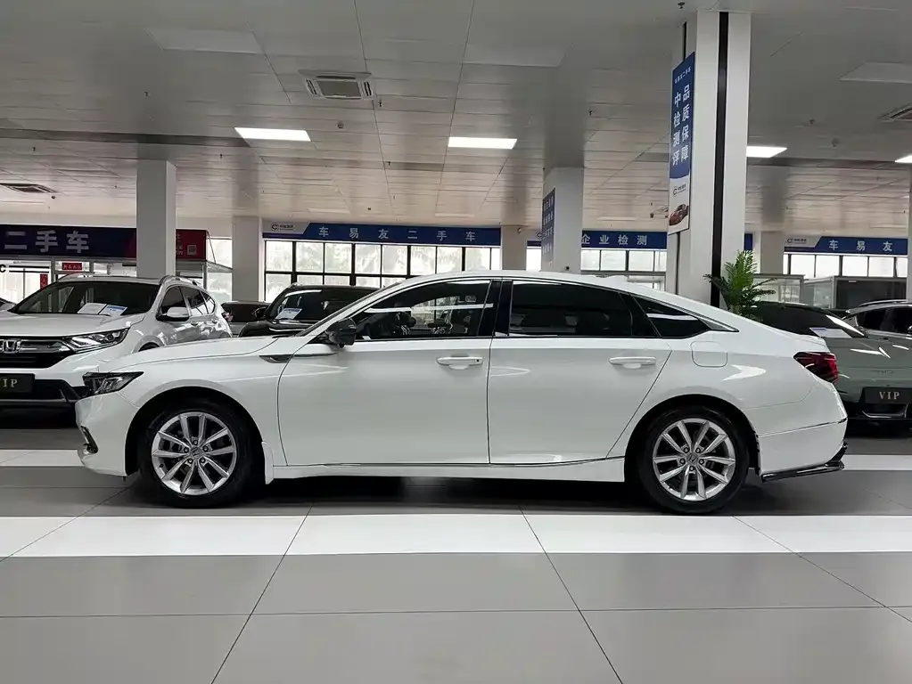 Honda Accord 2023 из CN, фото 9
