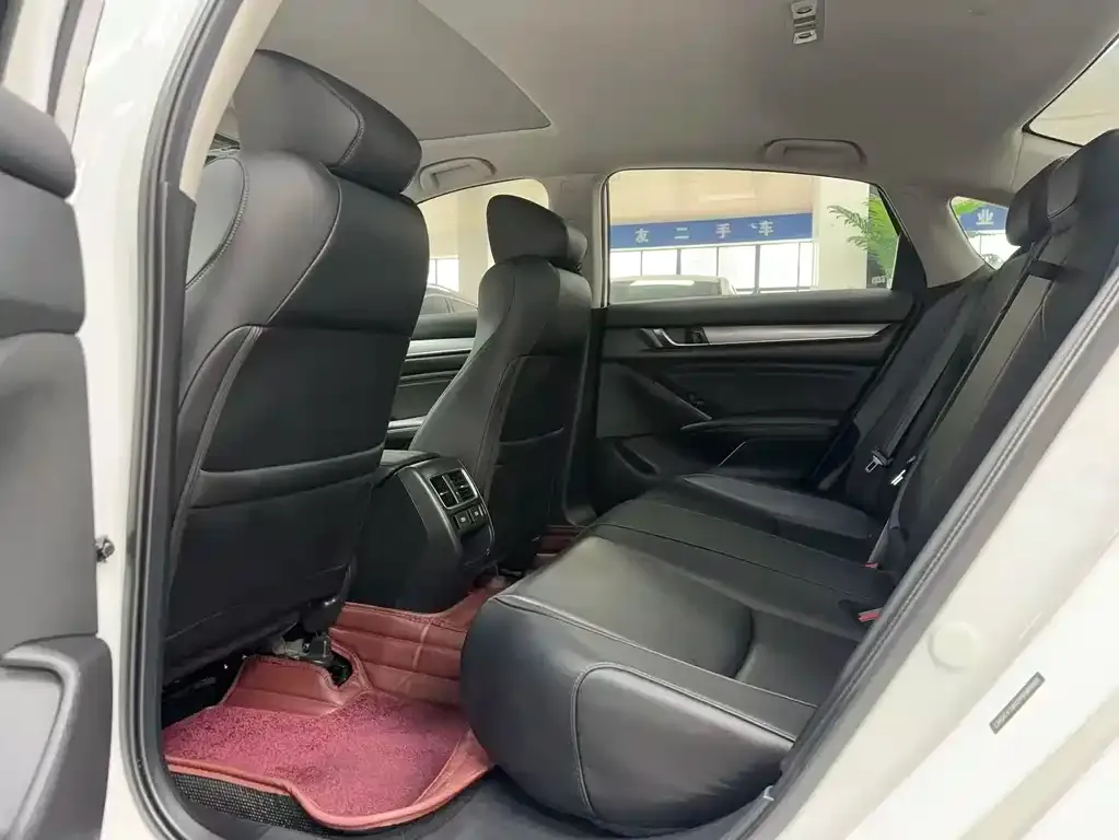 Honda Accord 2023 из CN, фото 3