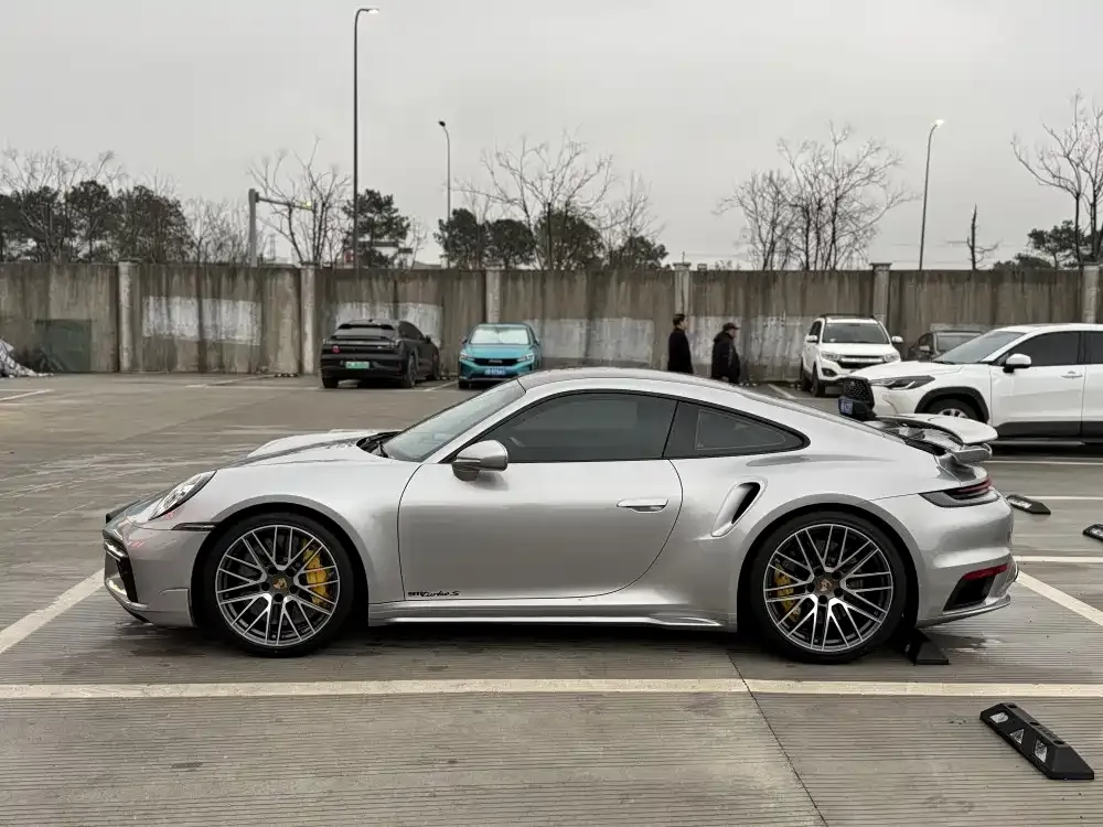 Porsche 911 2023 из CN, фото 5