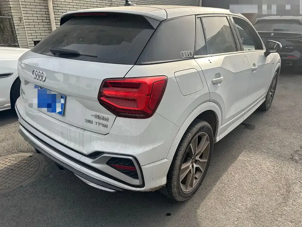 Audi Q2L 2021 из CN, фото 4