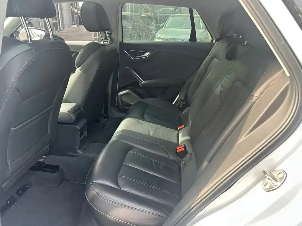 Audi Q2L 2021 из CN, фото 6