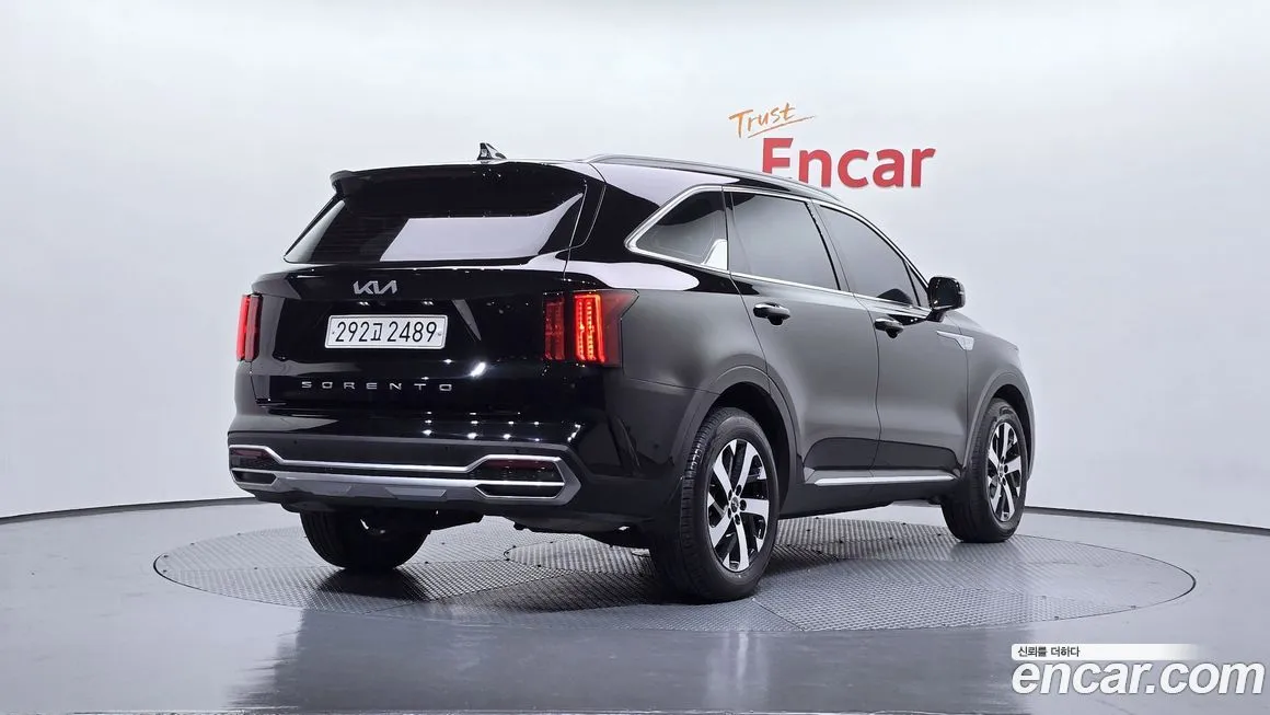 Kia Sorento — фото 5