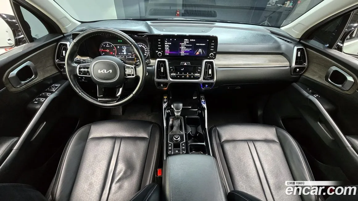 Kia Sorento — фото 6