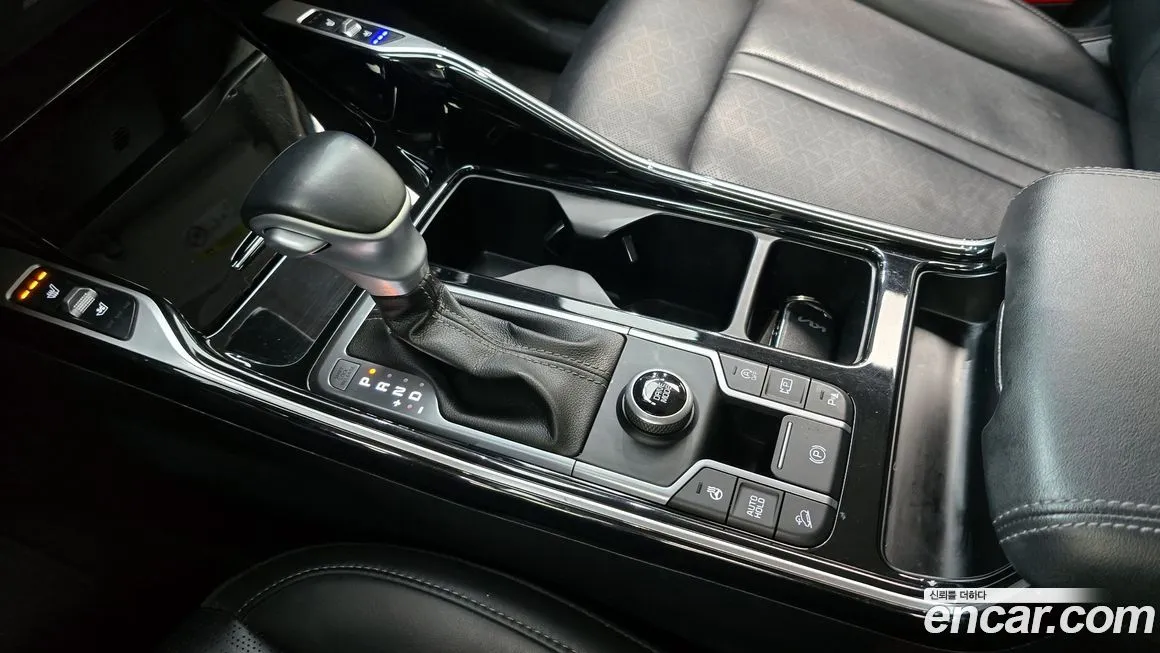 Kia Sorento — фото 7