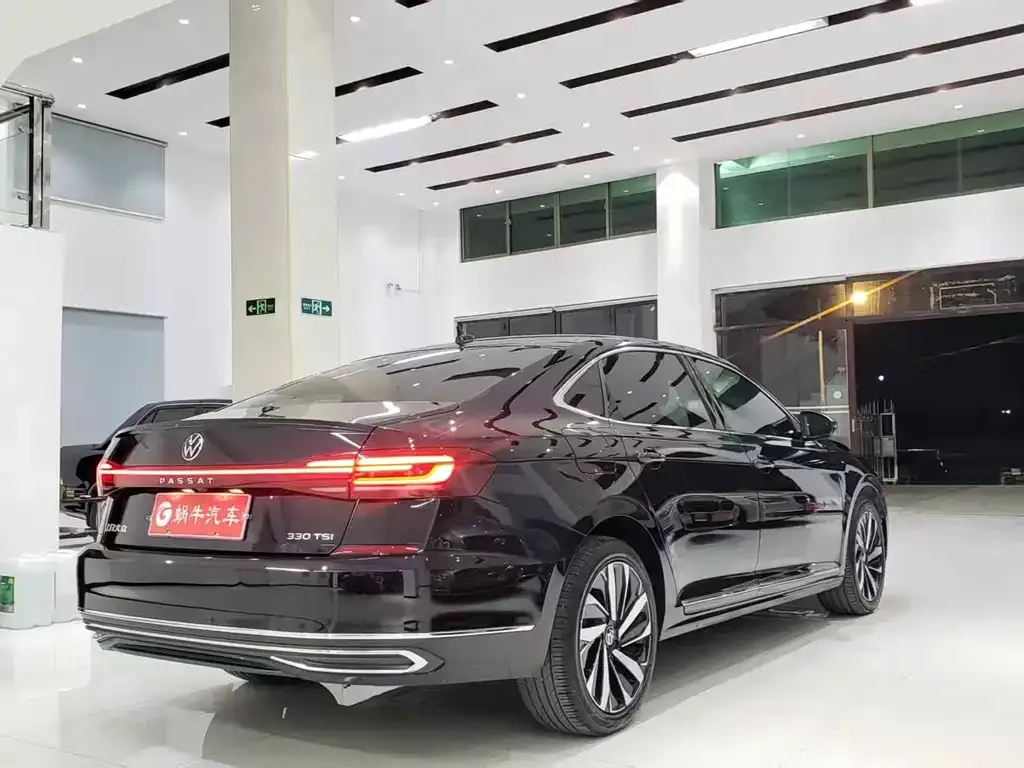 Volkswagen Passat 2024 из CN, фото 5