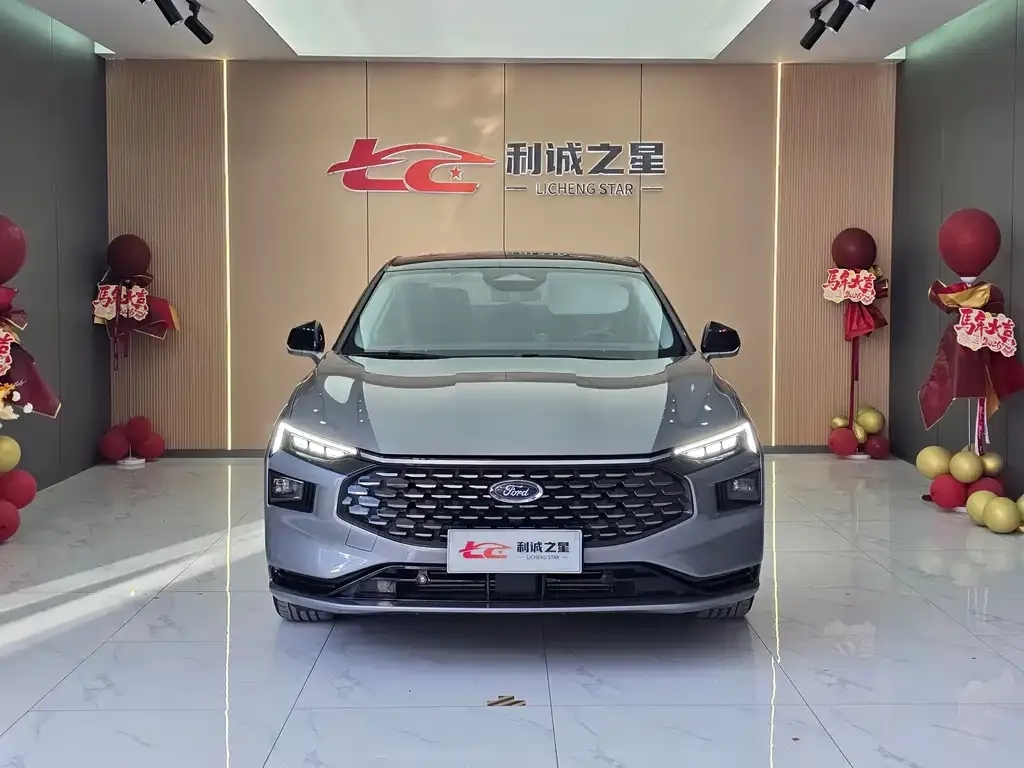 Ford Mondeo 2023 из CN, фото 2