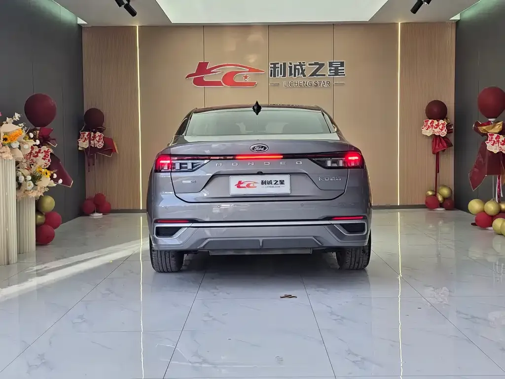 Ford Mondeo 2023 из CN, фото 4