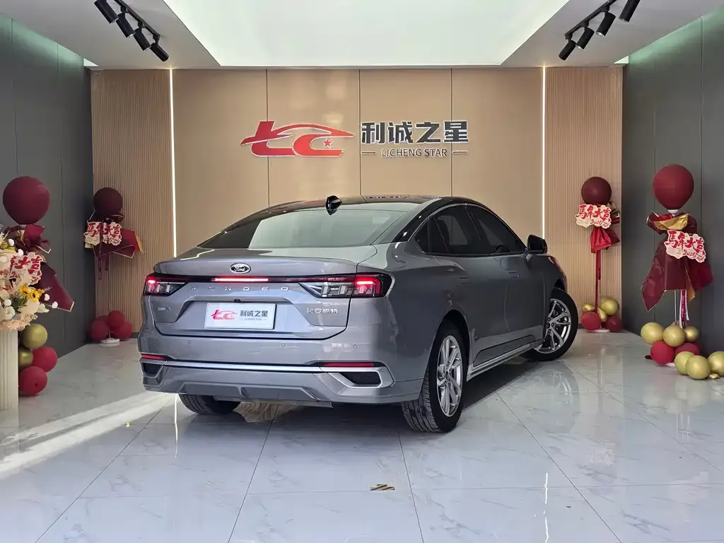 Ford Mondeo 2023 из CN, фото 6