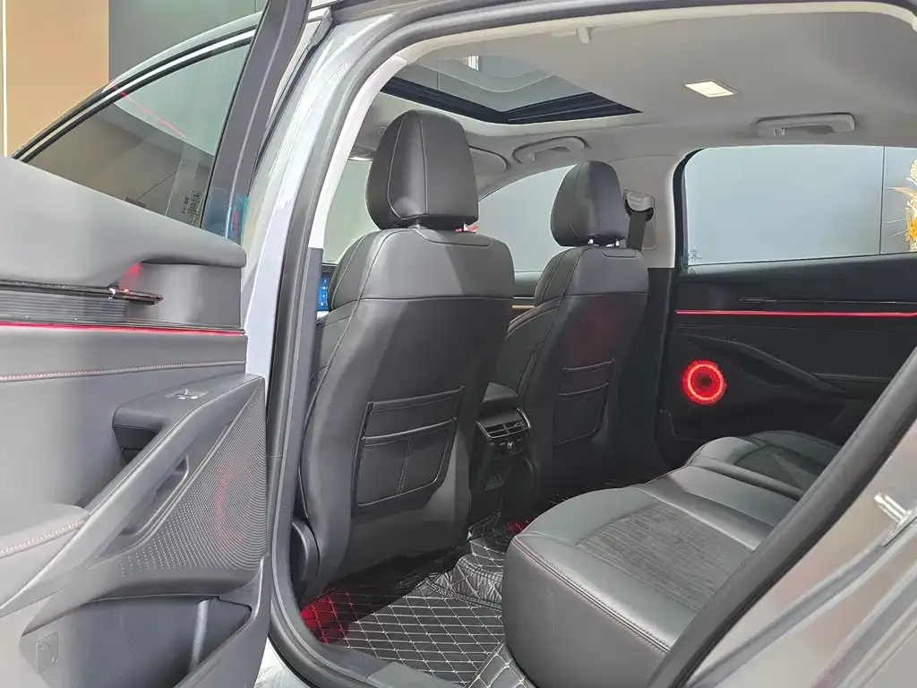 Ford Mondeo 2023 из CN, фото 10