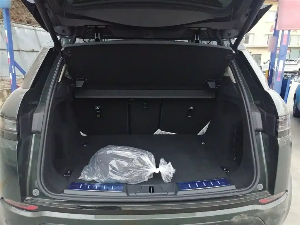 Land Rover Evoque 2025 из CN, фото 6