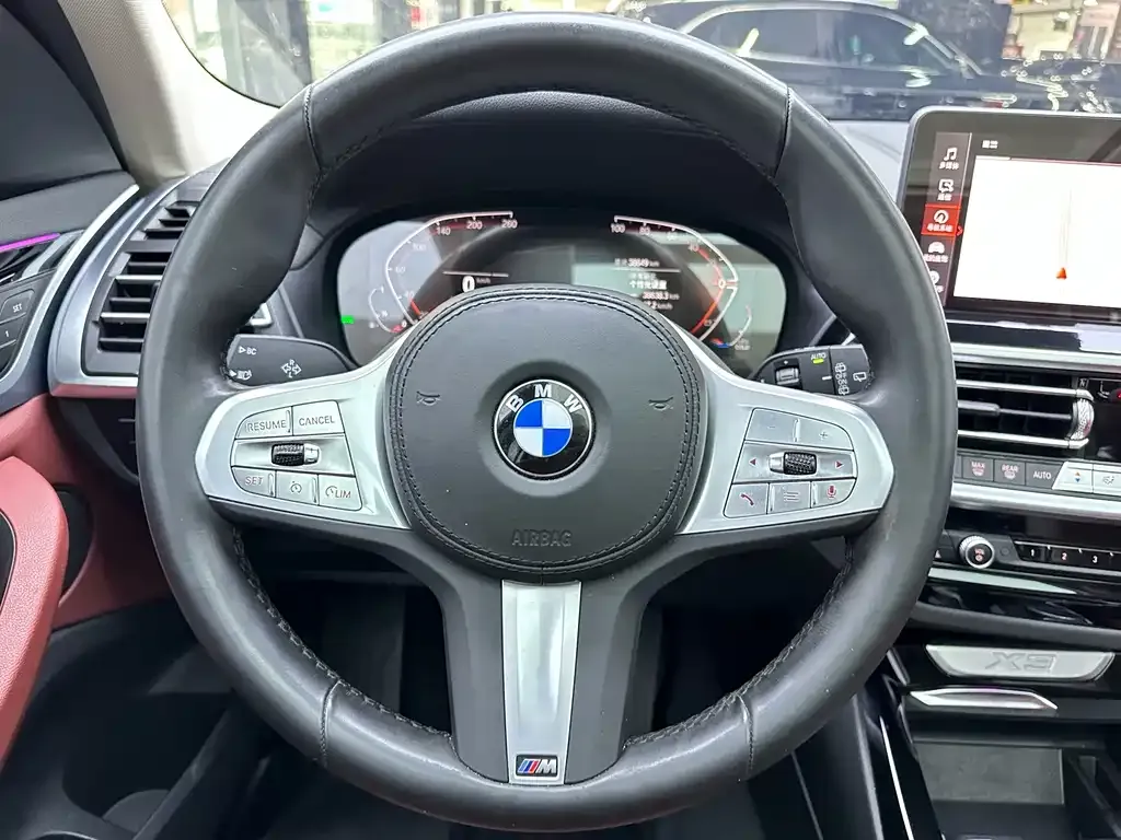 BMW X3 — фото 10