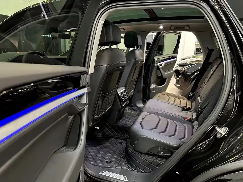 Volkswagen Touareg 2025 из CN, фото 3