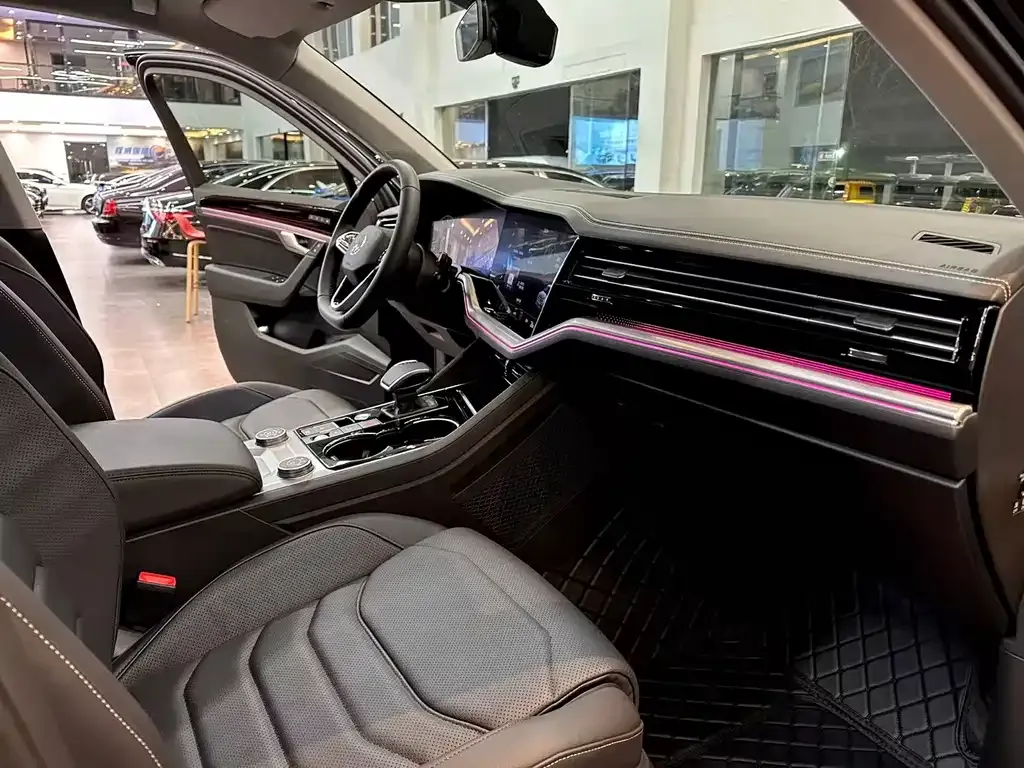 Volkswagen Touareg 2025 из CN, фото 5