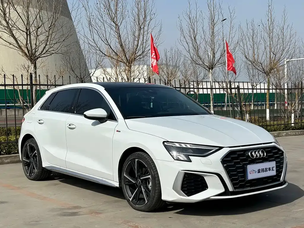 Audi A3 2024 из CN, фото 2