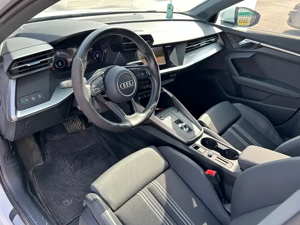 Audi A3 2024 из CN, фото 7