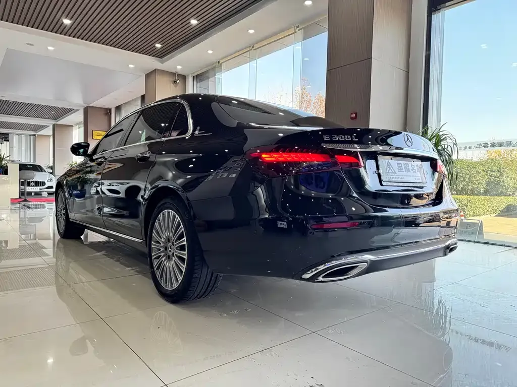 Mercedes-Benz E-Class 2022 из CN, фото 9