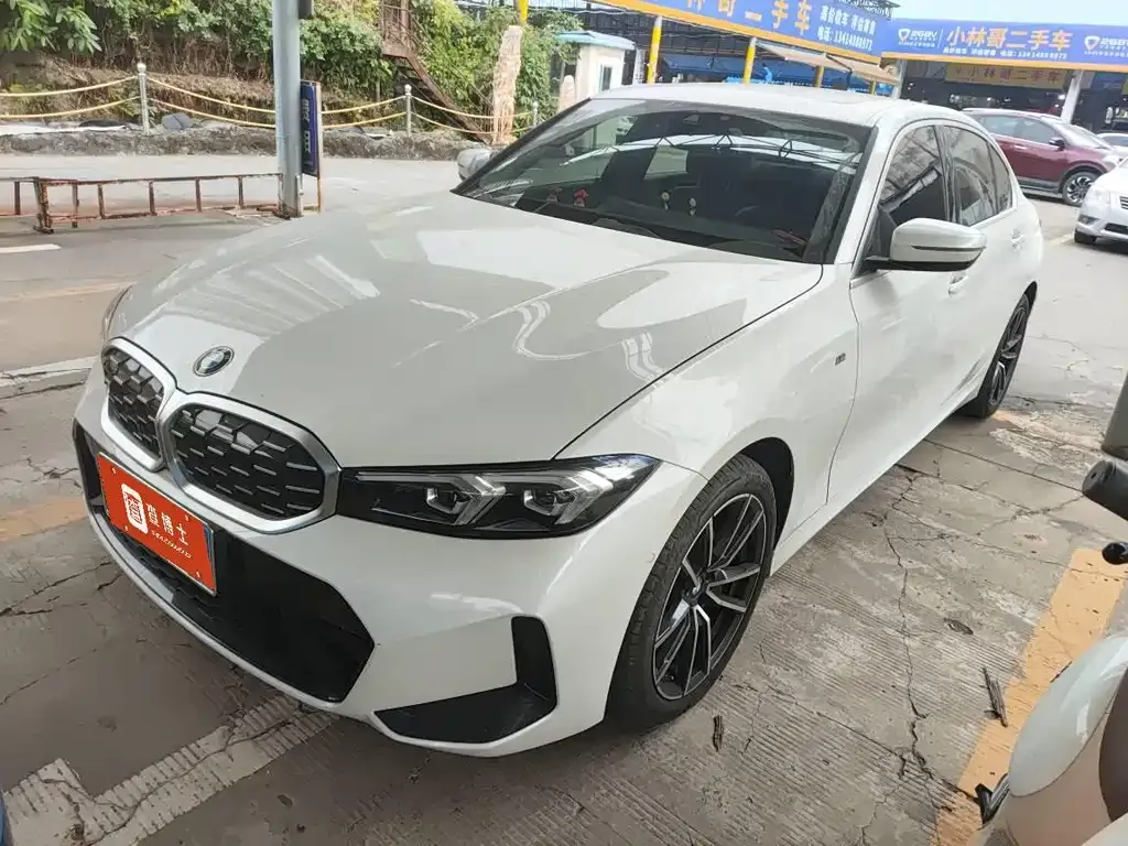 BMW 3 Series 2024 из CN, фото 1