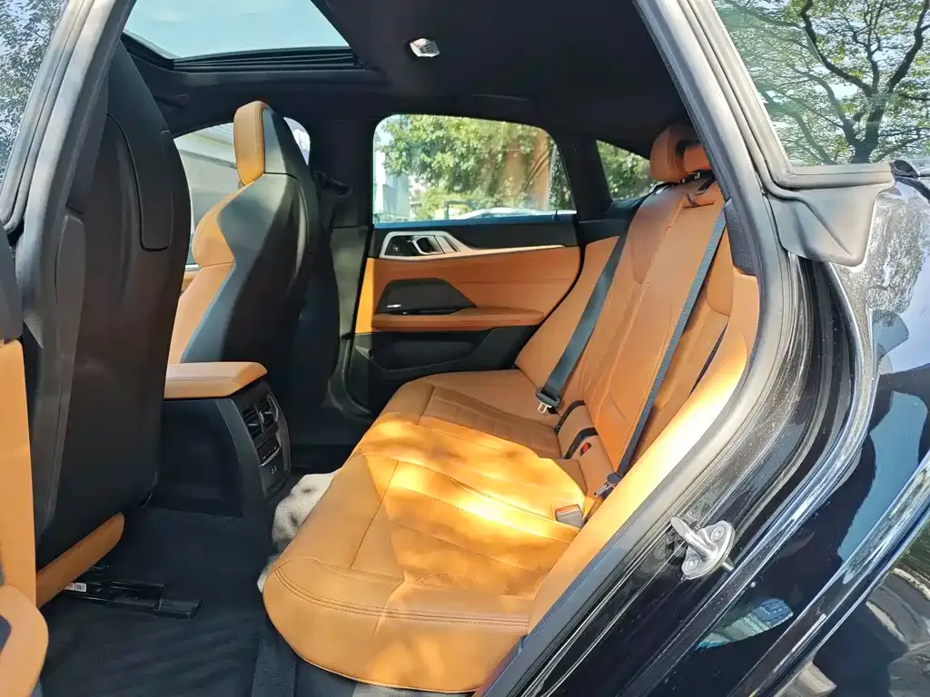 BMW i4 M 2024 из CN, фото 8