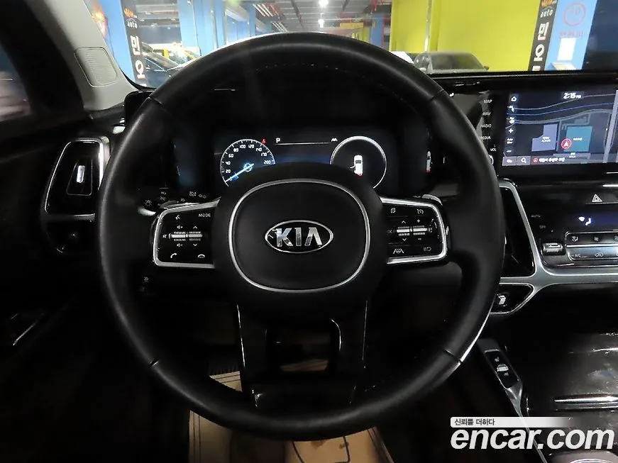 Kia Sorento — фото 10