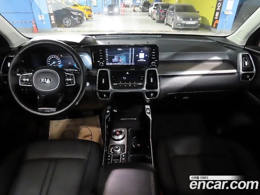 Kia Sorento — фото 7