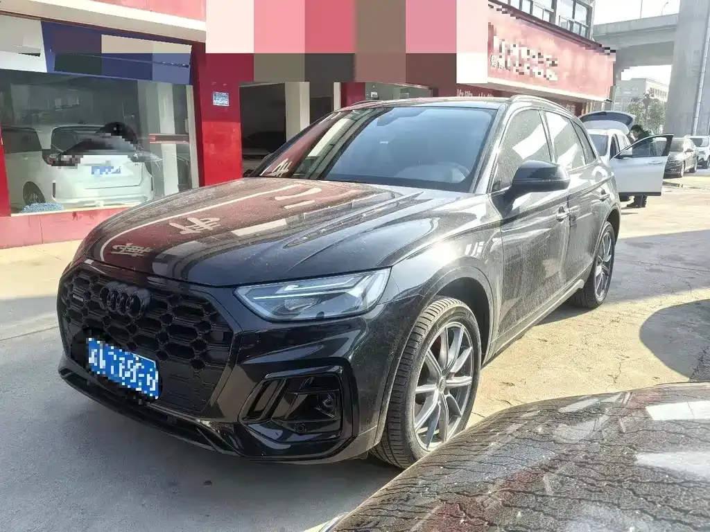 Audi Q5L 2022 из CN, фото 1