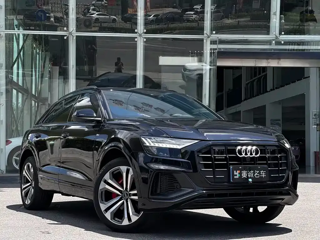 Audi Q8 2021 из CN, фото 7