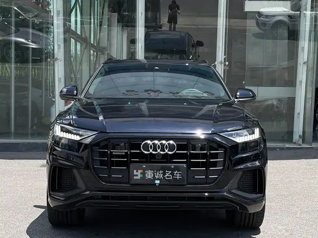 Audi Q8 2021 из CN, фото 4