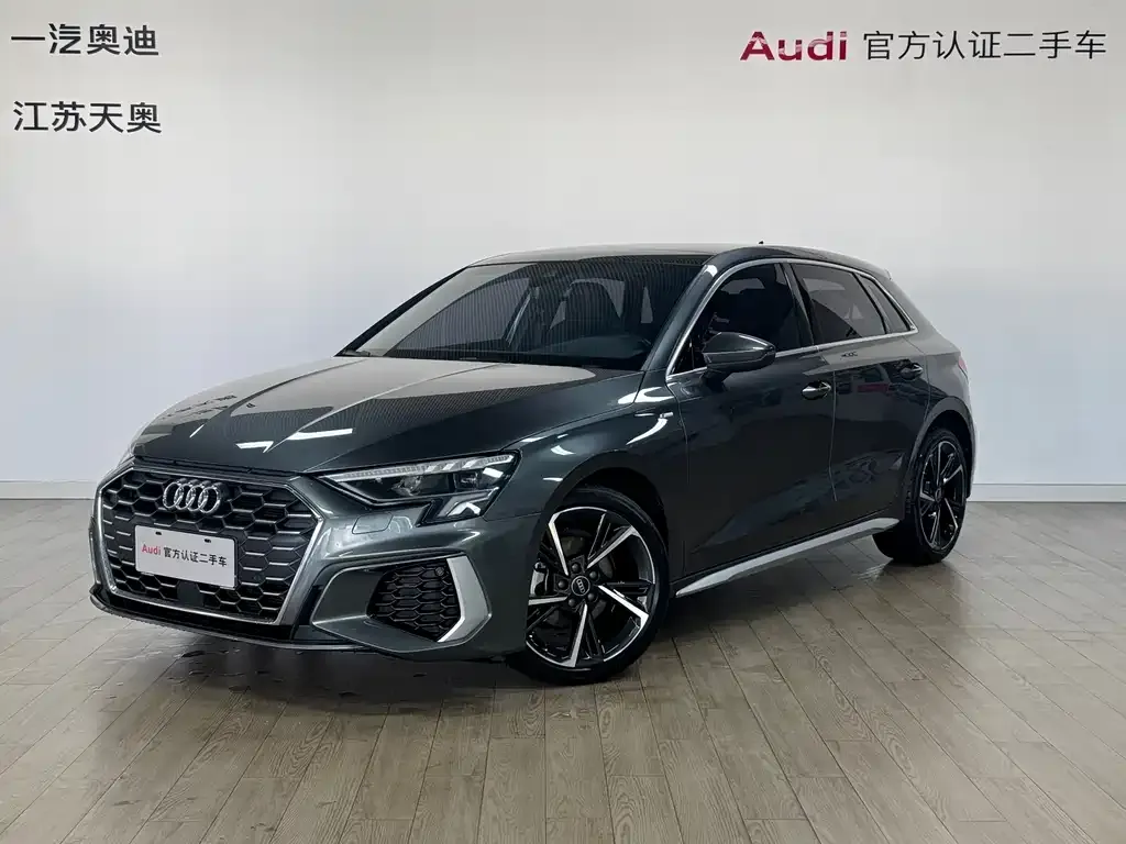 Audi A3 2024 из CN, фото 1
