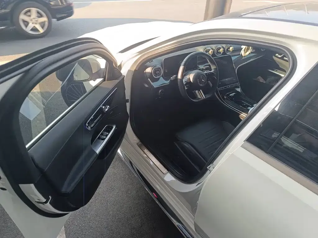 Mercedes-Benz C-Class 2024 из CN, фото 7