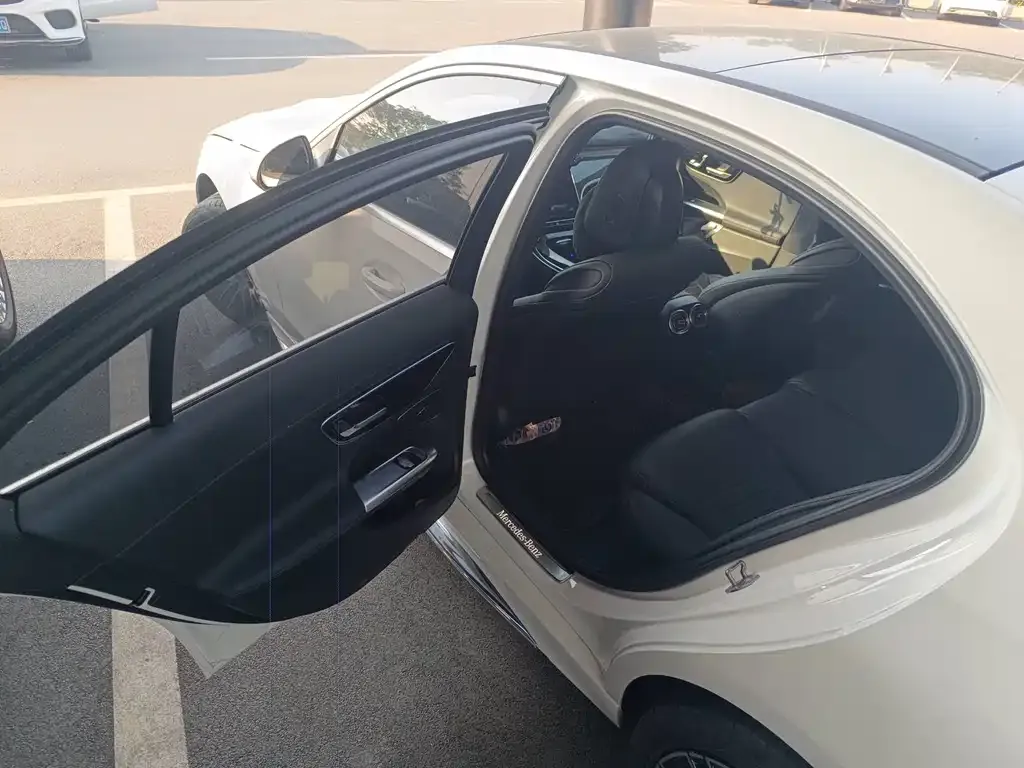 Mercedes-Benz C-Class 2024 из CN, фото 3