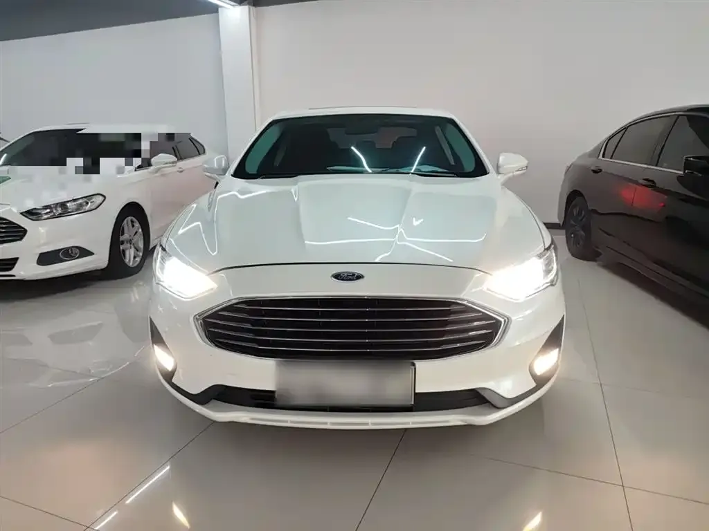 Ford Mondeo 2021 из CN, фото 2