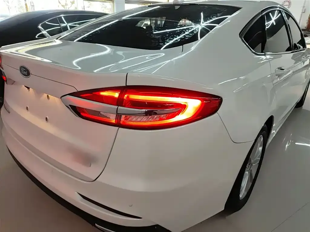 Ford Mondeo 2021 из CN, фото 10