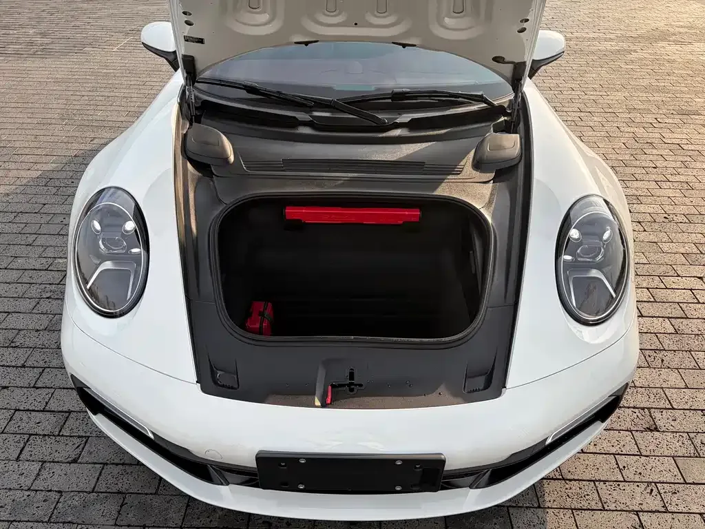 Porsche 911 2024 из CN, фото 10